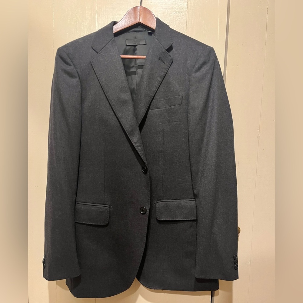 Uniqlo Wool Two Roll Three Blazer - Small